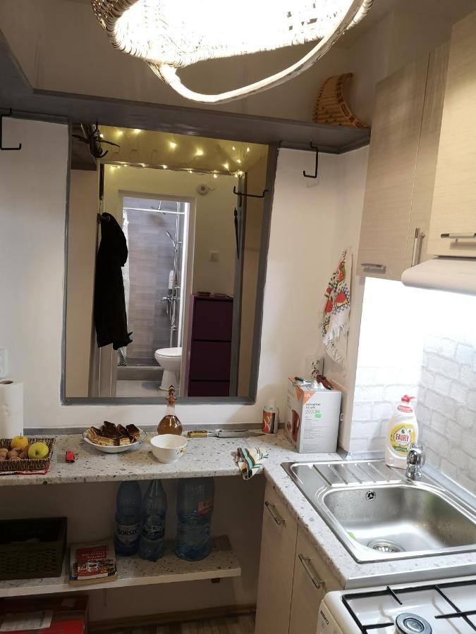 Appartement Little Modern Folk Apt à Vălenii de Munte Extérieur photo